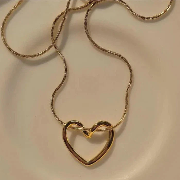 Love's Knot Necklace