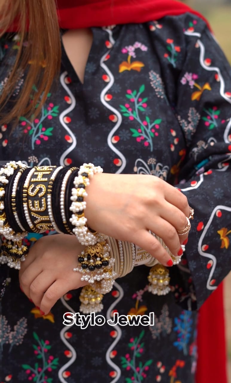 Personalized Name Bangles (Chorian)